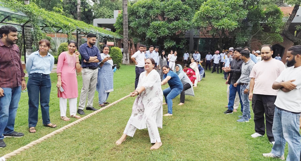 Tug of War: Celebrating Independence Day with Team Spirit at CSIR-IMTECH
